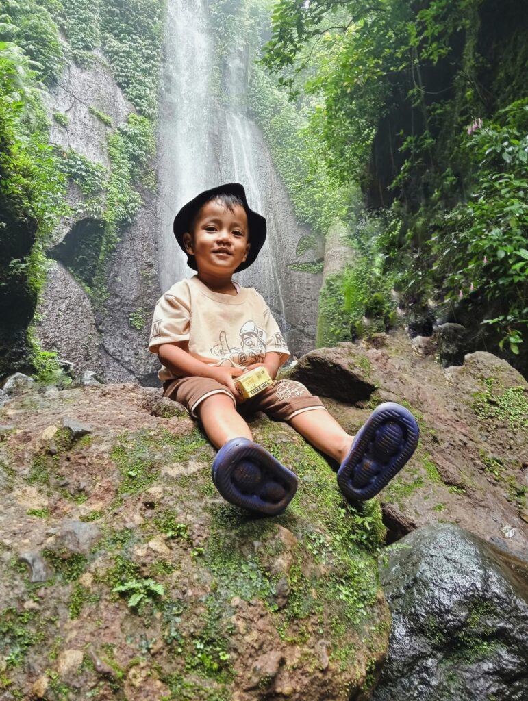 anaknya okky di curug nangka