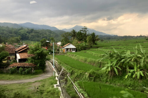 perjalanan pulang ke jakarta