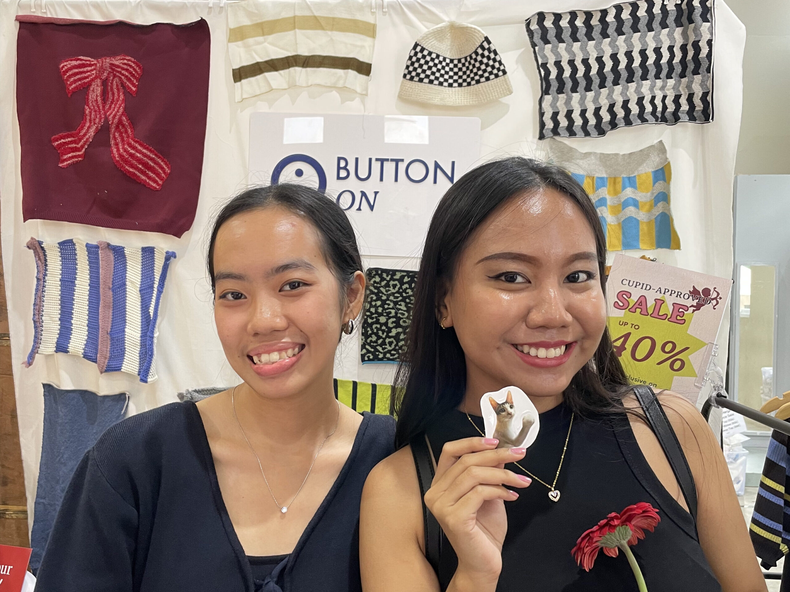 bersama owner button on di bazar local brand