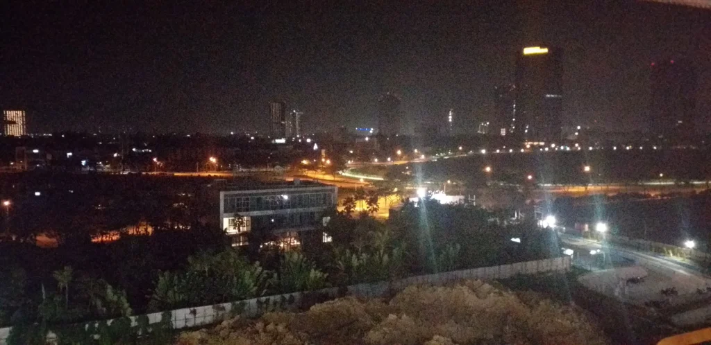 alam sutera at night
